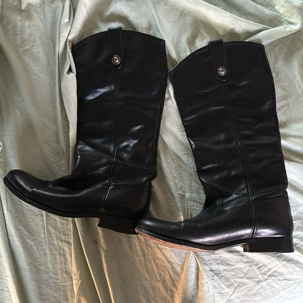 FRYE Melissa Double Sole Button Lug Tall in Black Learning Size 8.5